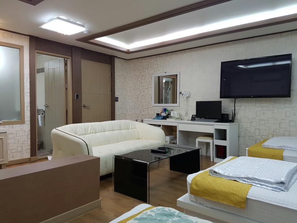Raon Hotel Gwangyang  ภายนอก รูปภาพ